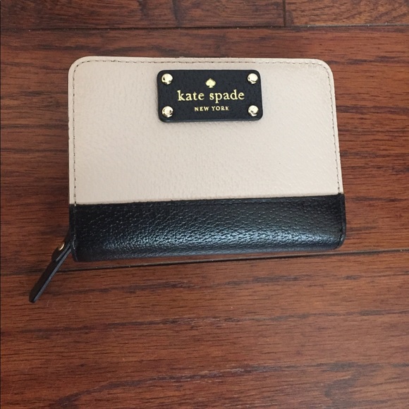 kate spade Handbags - Kate Spade Wallet