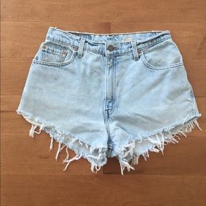 NWOT Levi's denim shorts