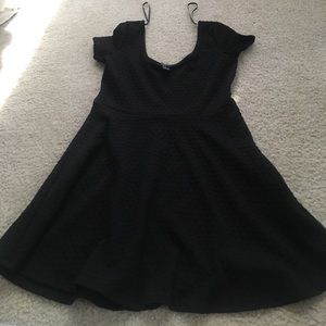 f21 black mini dress