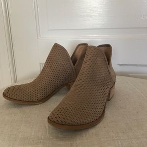 Lucky Brand 'Bashina' ankle booties