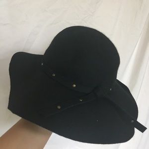 UO HAT
