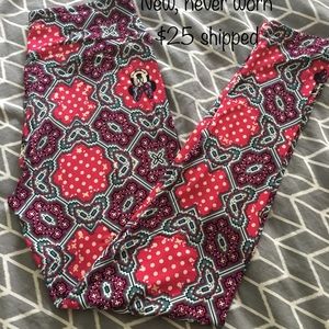 Lularoe OS Disney Leggings