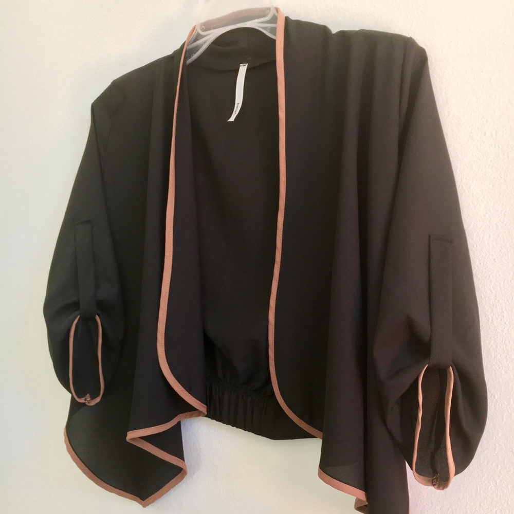Cute black short kimono with brown piping.