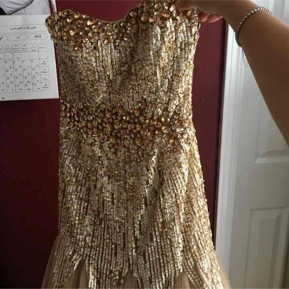 Evening dress - Picture 1 of 3
