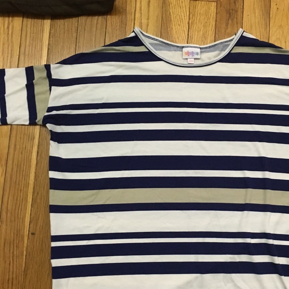 LuLaRoe Tops - LulaRoe Irma