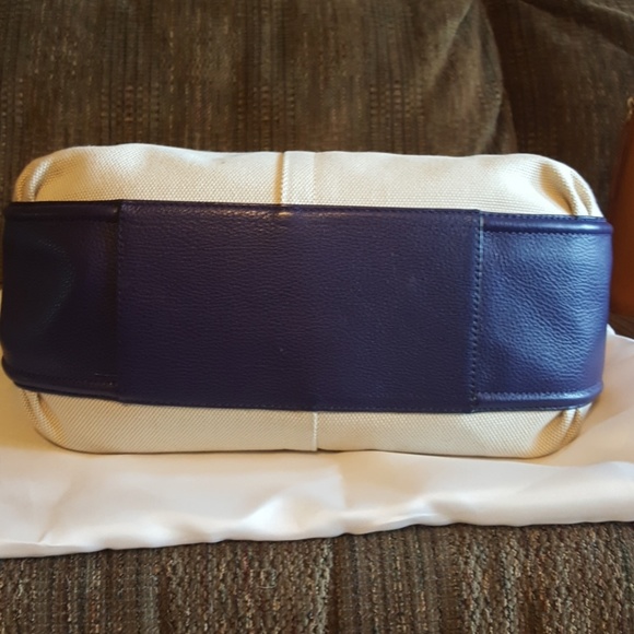 Coach Purse - Picture 3 of 8