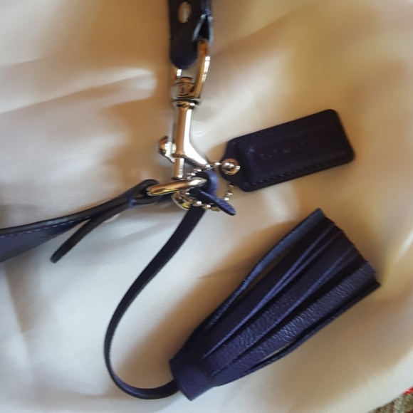 Coach Purse - Picture 4 of 8