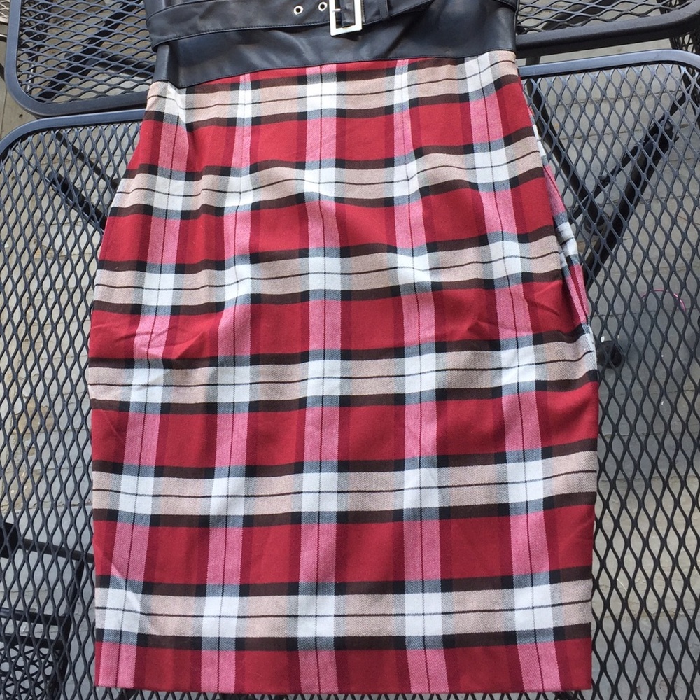 Dress - Picture 5 of 8