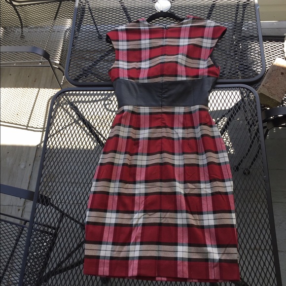 Dress - Picture 4 of 8