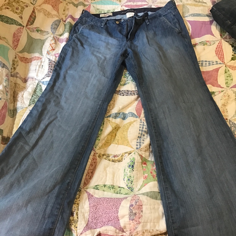 Banana Republic Classic Trouser Leg Jean