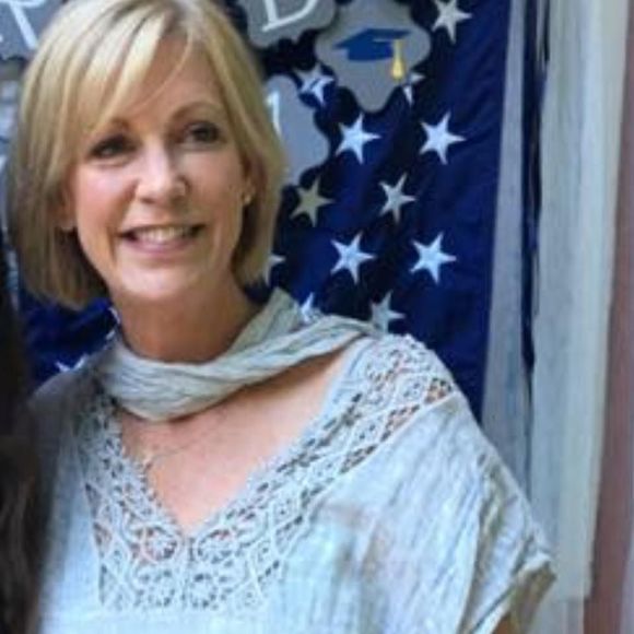 Meet your Posher, Valerie - Picture 1 of 1