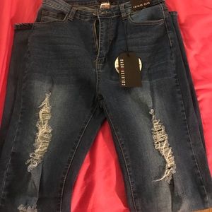 Fashion Nova Skinny Leg Jeans sz15 (size 12/10)