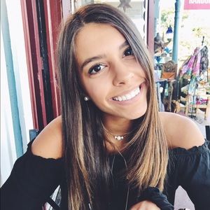 Meet your Posher, Lauren