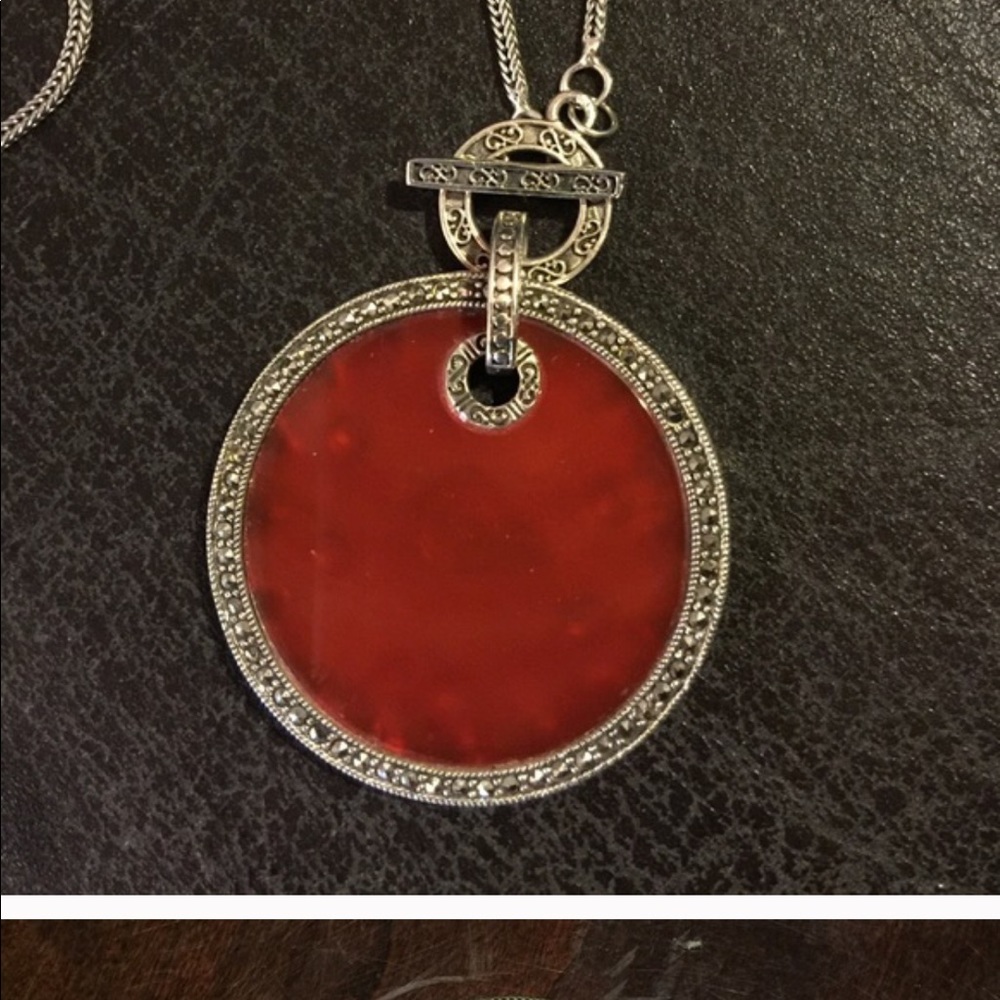 Beautiful 925 Silver Chain with Pendant. - Picture 2 of 4