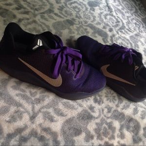 grade school nike kobe XI