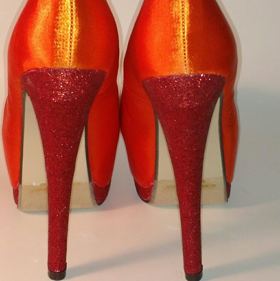 ORANGE SATIN PLATFORM PUMPS - Picture 6 of 7