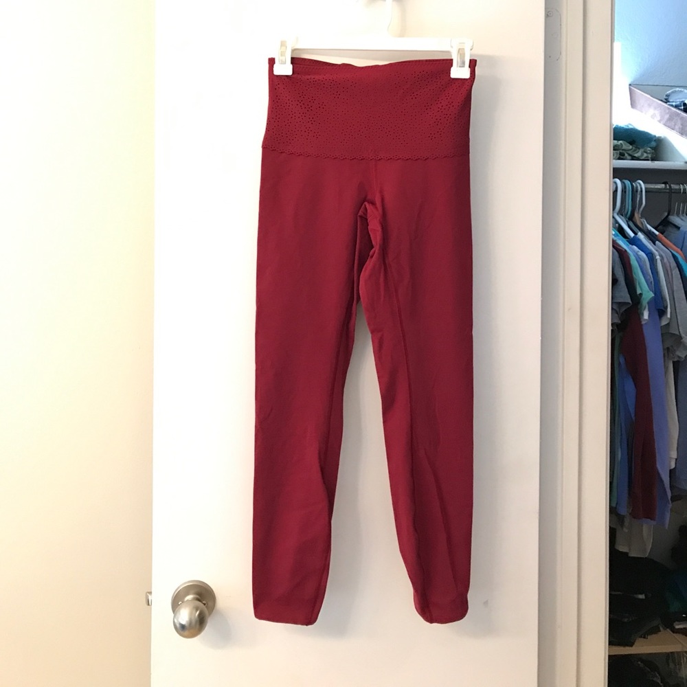 Lululemon special edition wunder under