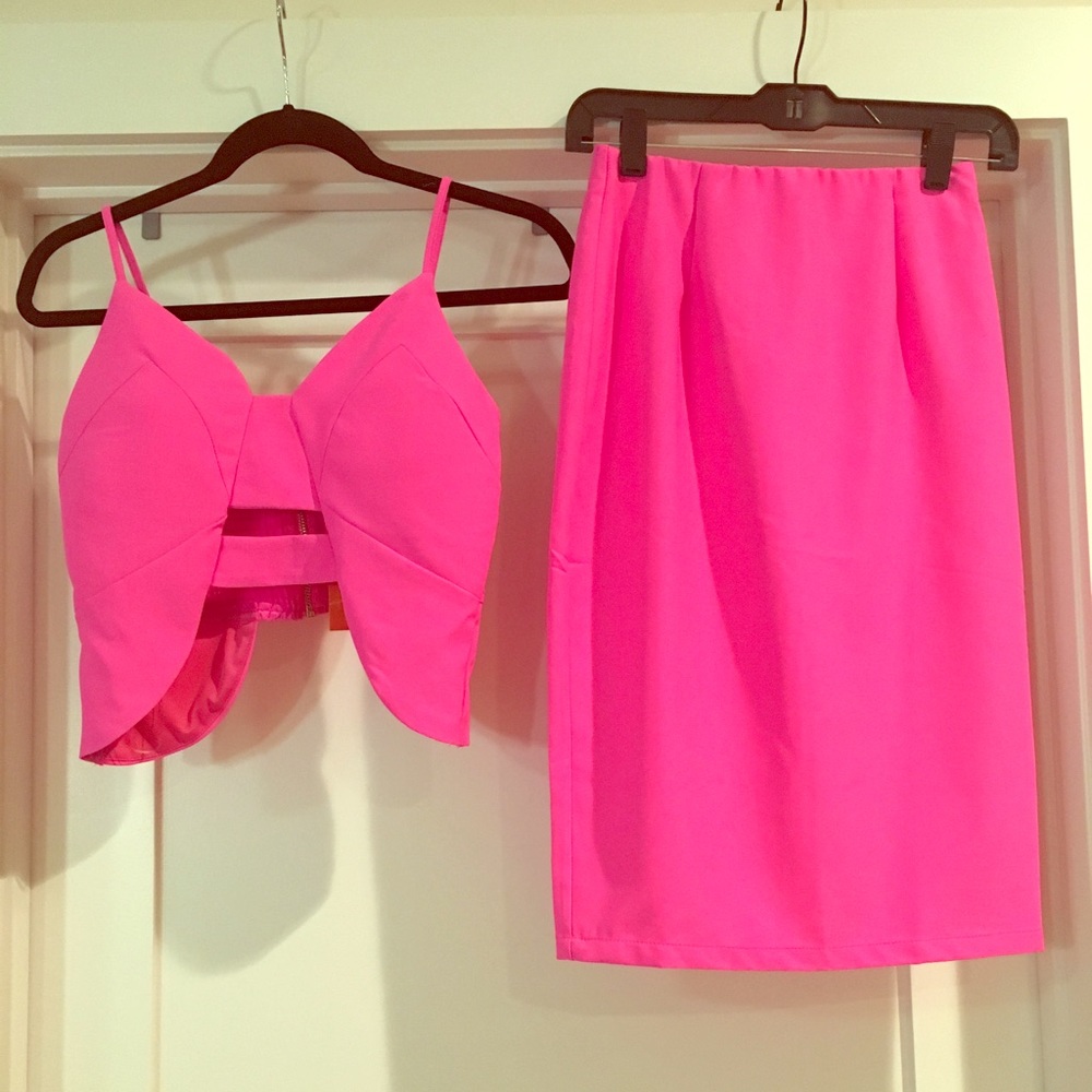 L'ATISTE Crop Top & Skirt Set in Hot Pink
