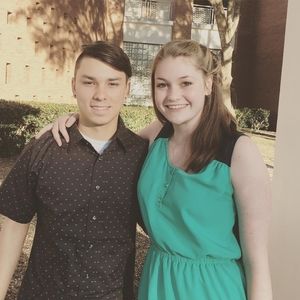 Meet your Posher, Cruz