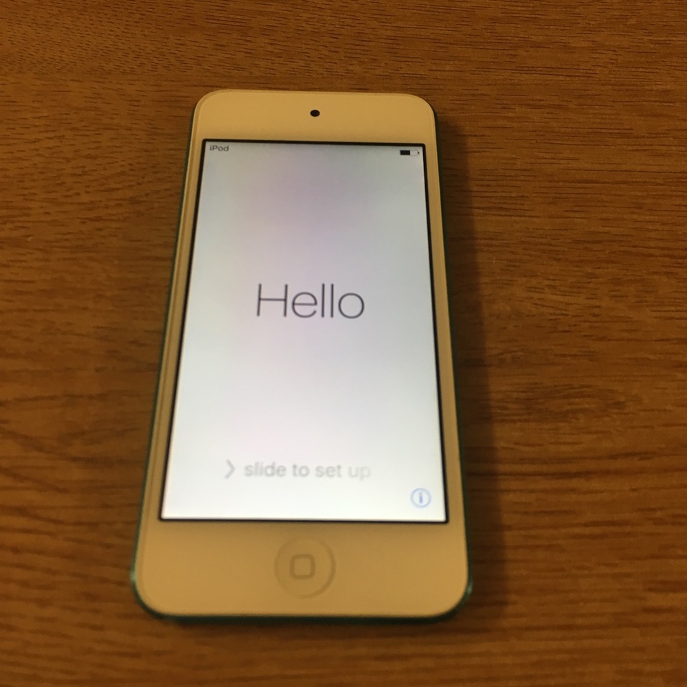 iPod touch 5th generation 16GB - Picture 2 of 4
