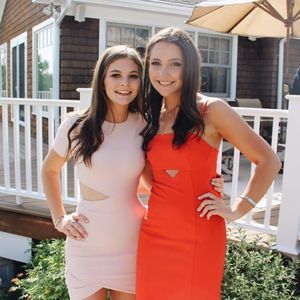 Meet your Posher, Claire