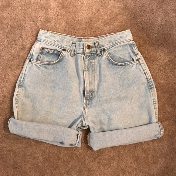 chic Pants - 💟Light Wash Vintage High Waisted Shorts💟