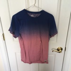 Hollister blue/pink men's t-shirt