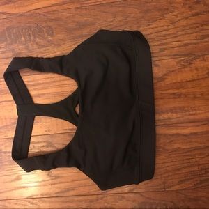 Lululemon sports bra size 4