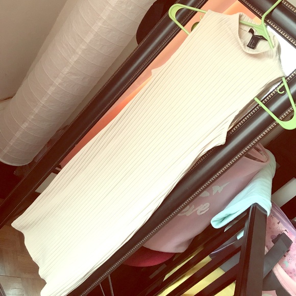 Forever 21 Dresses & Skirts - Cream dress