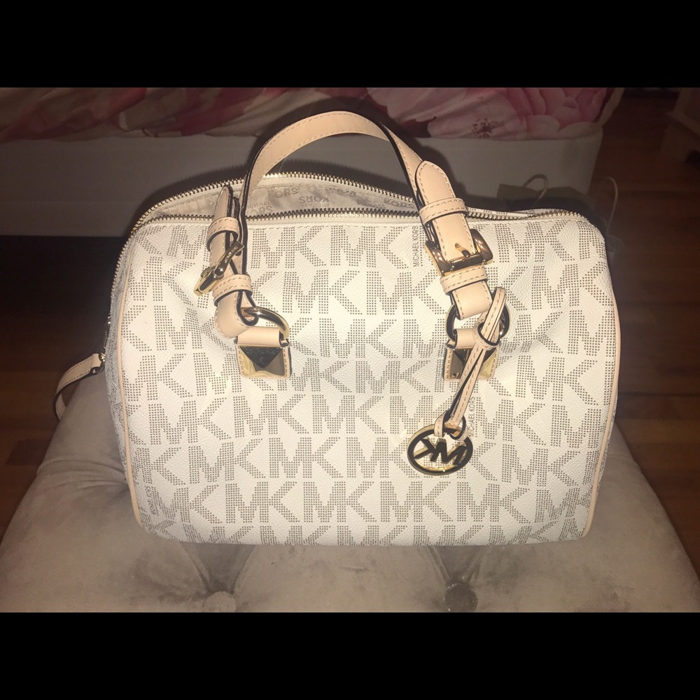 Michael Kors Authentic New Medium Bag