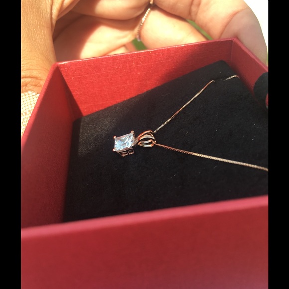 ⭐️ 1.0 Ct Princess Diamond 14K Gold 16” Necklace - Picture 4 of 7