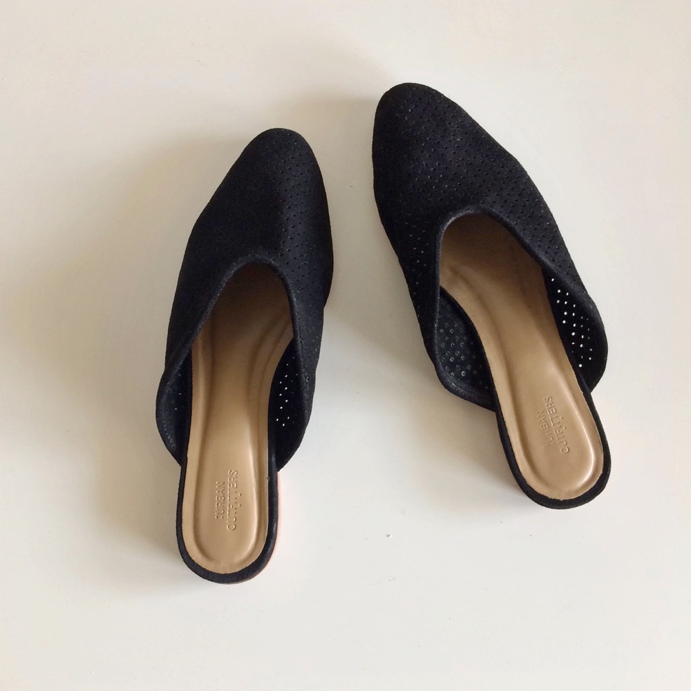Black perforated slide mule