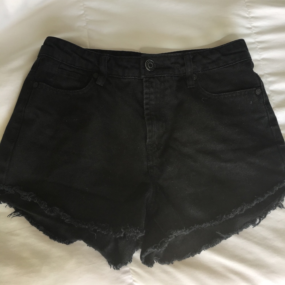 CHARLOTTE RUSEE Black Denim Shorts (Distressed)