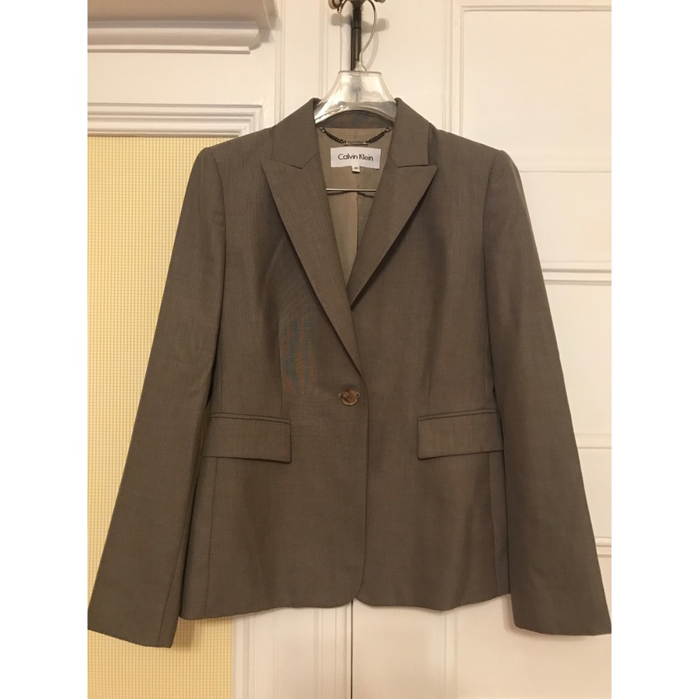 Suit