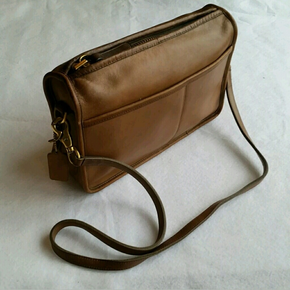 💲SOLD 💲Vintage Coach Companion Bag NYC 9300