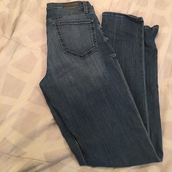 DKNY 👖 - Picture 1 of 1