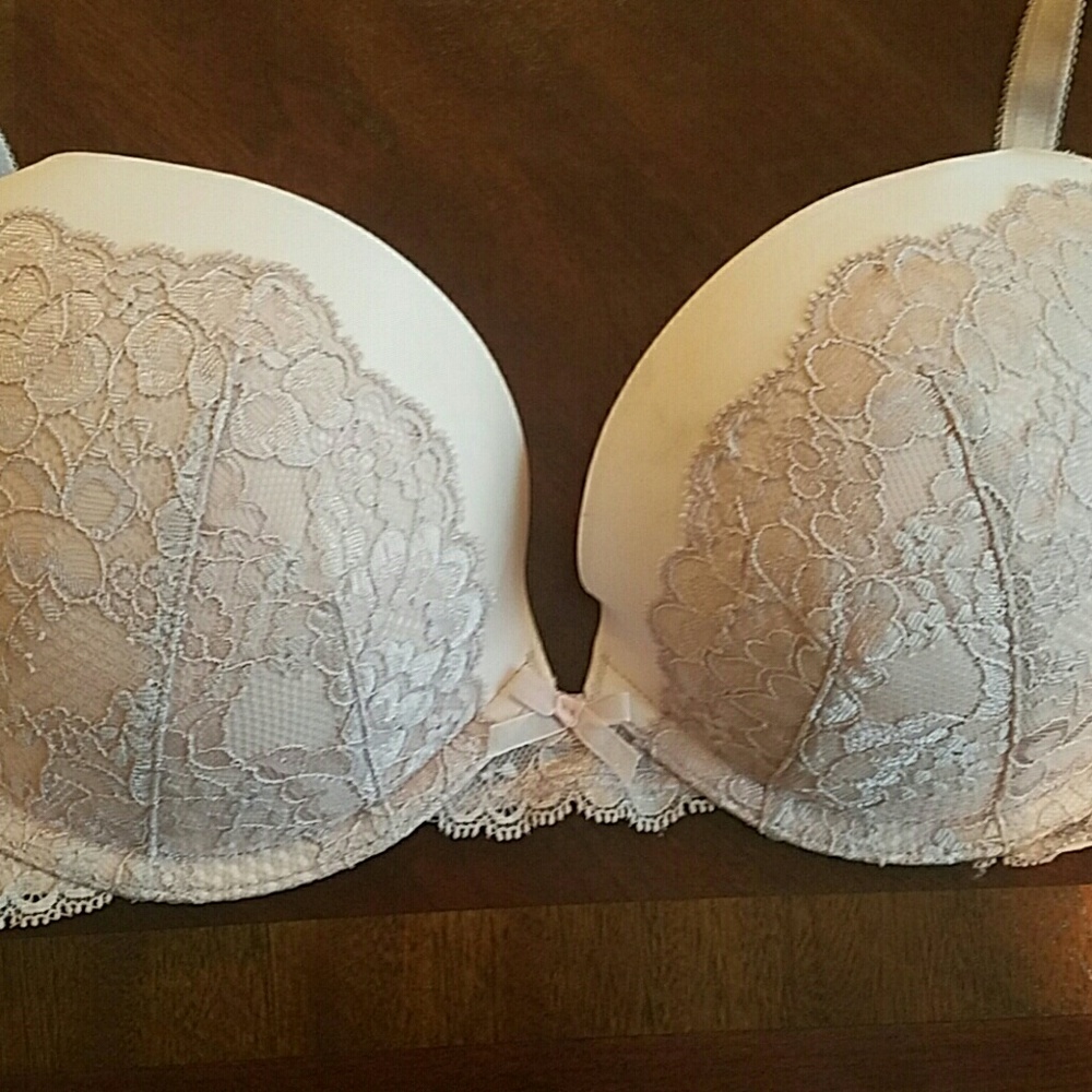 NWT VS Dream Angel Bra 34D