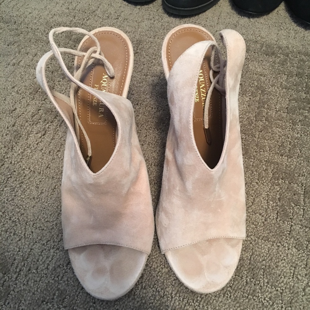 Aquazurra nude bootie