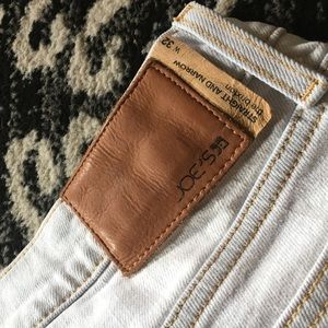 Joe's Jeans, 32 w. The Brixton, Straight & Narrow.