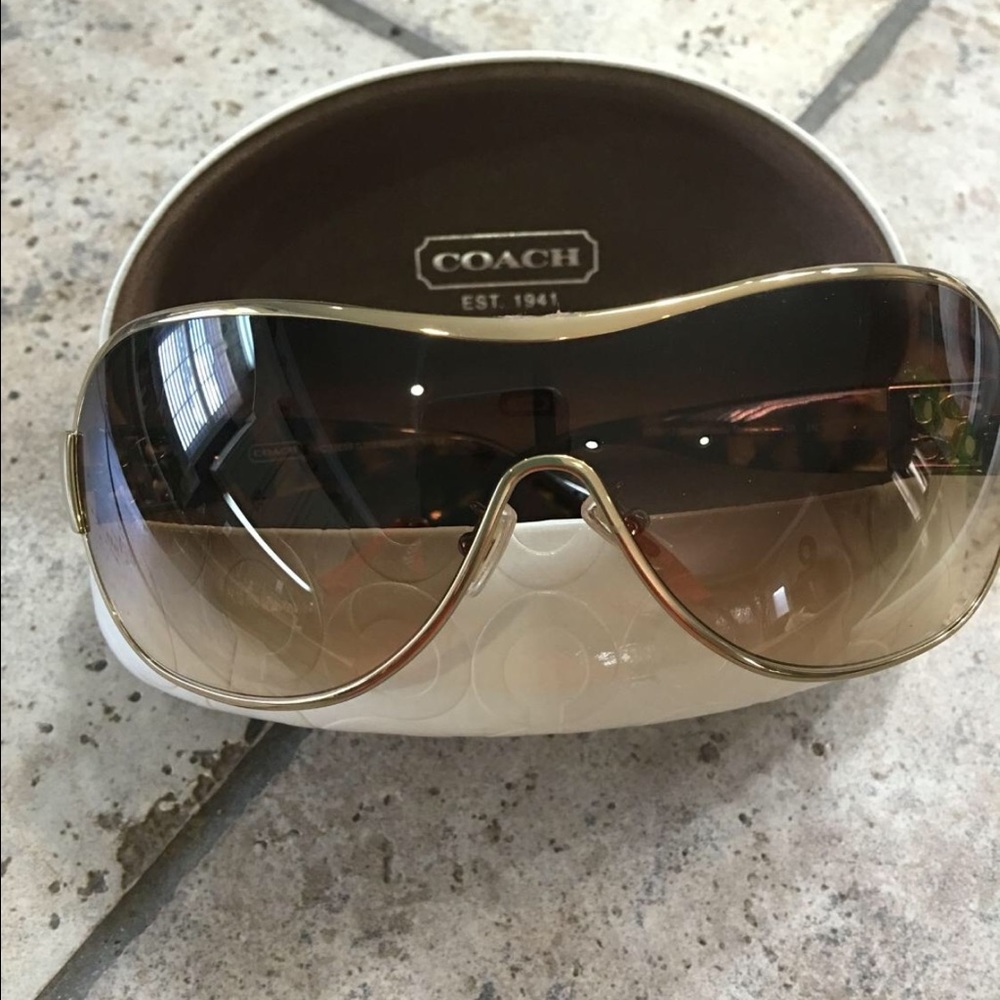 Coach Sunnies