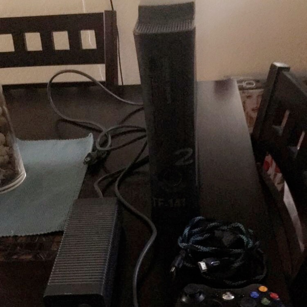 Special addition modern warfare 2 Xbox 360