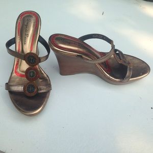 Diego do Lucca wedges with beaded design