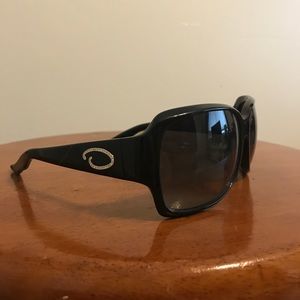 Oscar de la Renta sunglasses