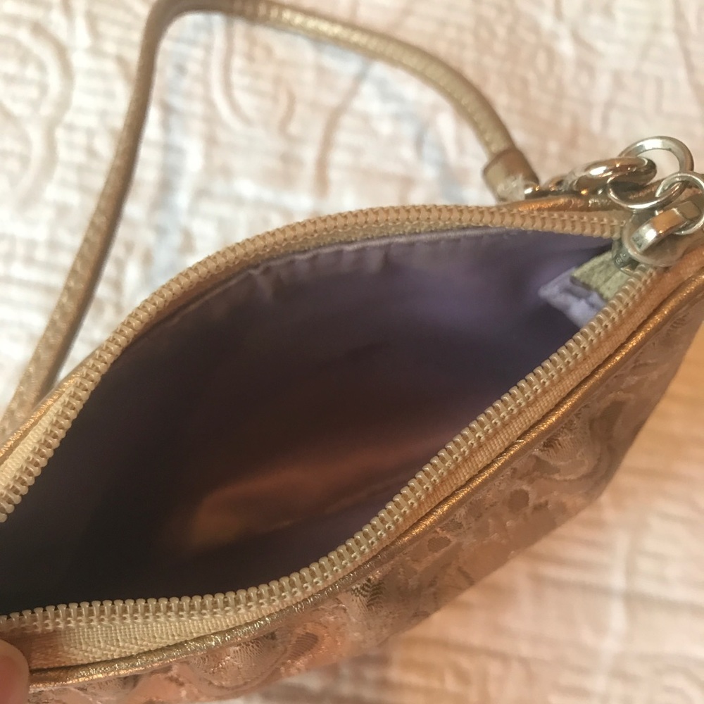 Coach wristlet - Picture 2 of 8