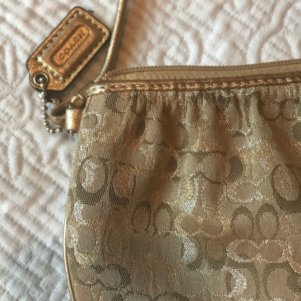 Coach wristlet - Picture 5 of 8