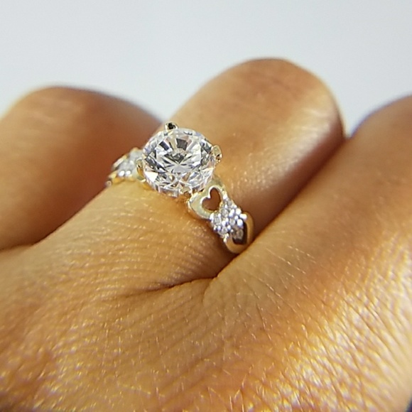 14k Solid Yellow Gold Heart Engagement Ring - Picture 3 of 8