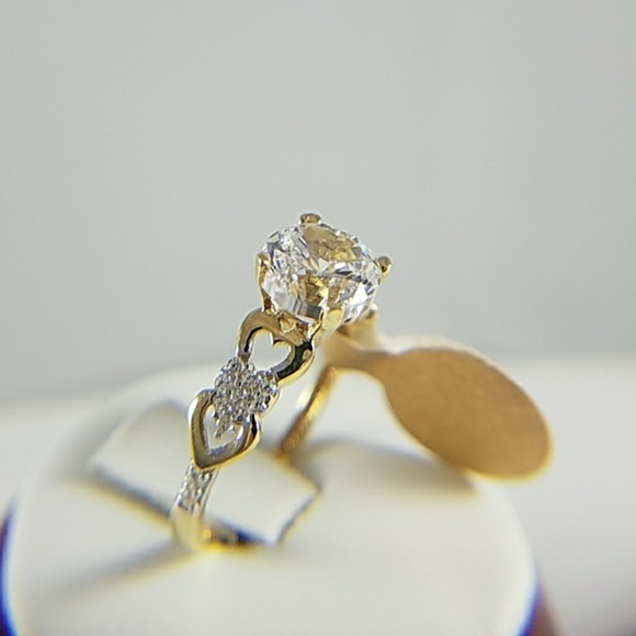 14k Solid Yellow Gold Heart Engagement Ring - Picture 6 of 8