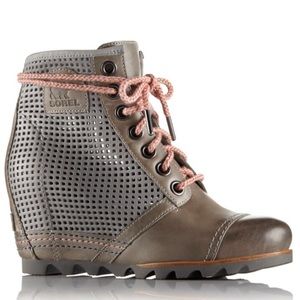 SOLD OUT ONLINE Sorel Premium 1964 Wedge Boot
