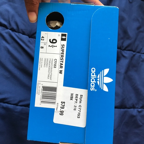 Adidas Superstars - Picture 2 of 6