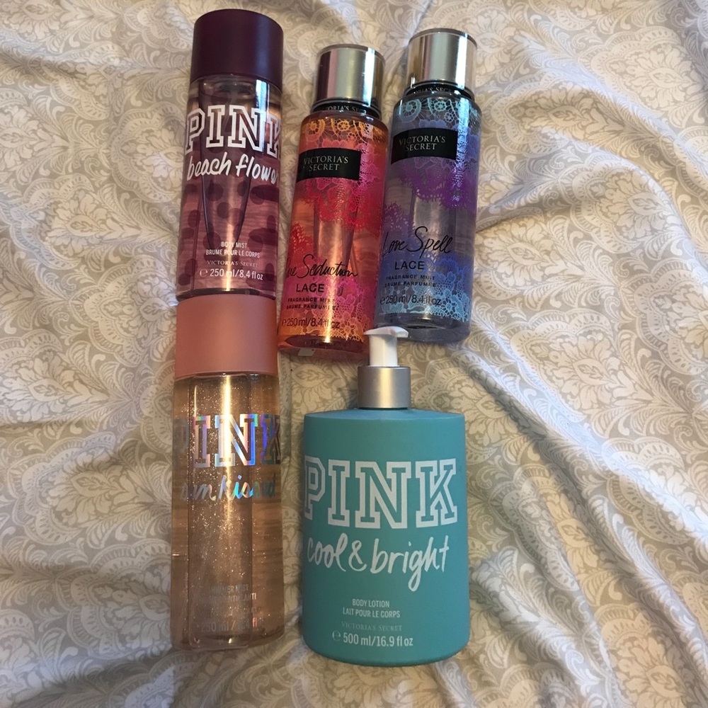✨VS AND PINK LOTION AND SPRAY☺️